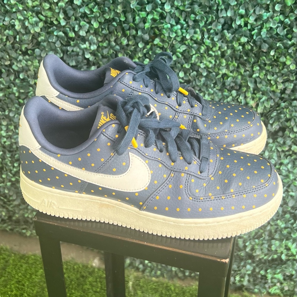 Nike Air Force Ones, Limited Edition Blue and Yellow Polka Dot, Size 8.5
